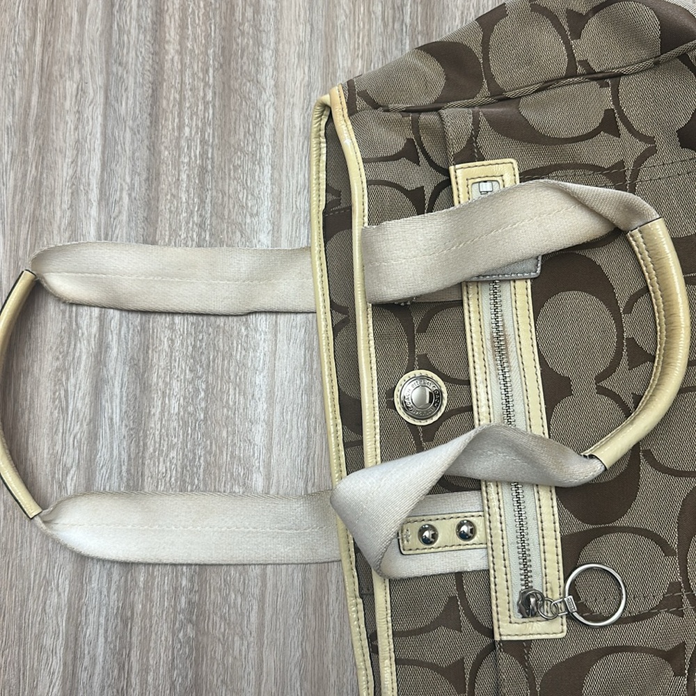 Vintage Coach Daisy Signature Logo Shoulder Bag #F1487 - Picture 12 of 16